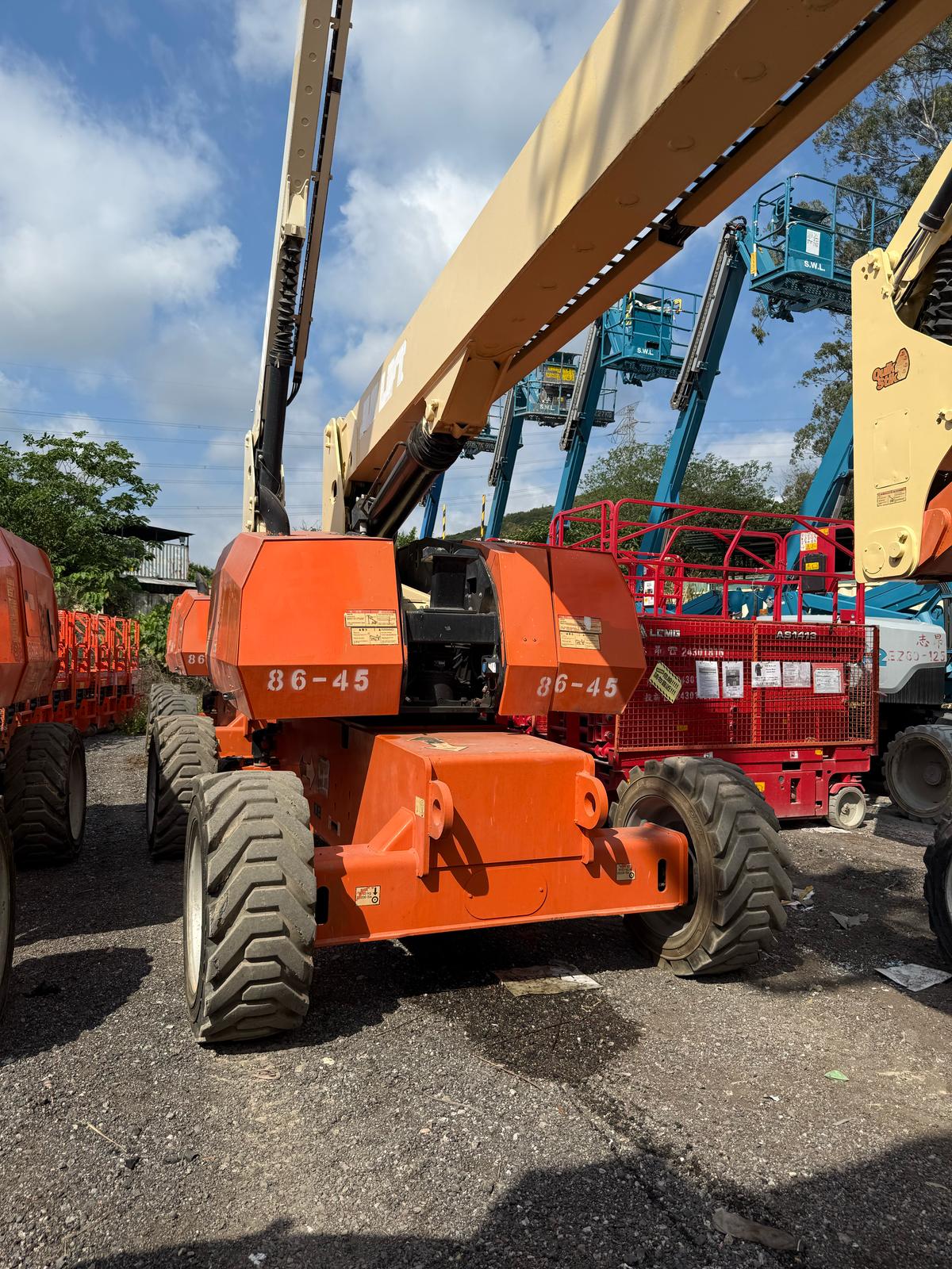 Sold - Telescopic Boom Lift - View 2